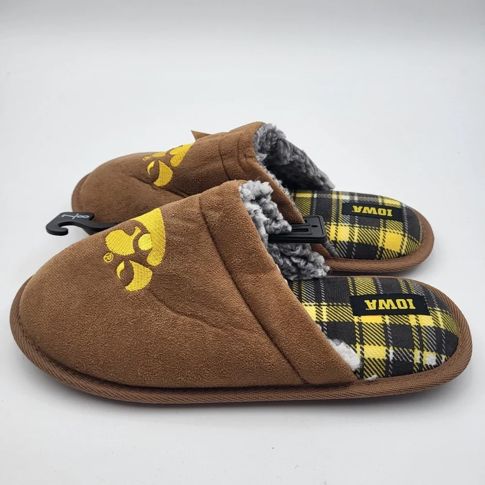 Iowa Hawkeyes Flannel Lined Suede Scuff Slippers FOCO Mens Small 7-8 Women 9-10‎